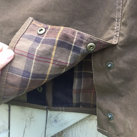 Barbour Like New Short Newmarket Jacket 6 - Picture 4 of 8